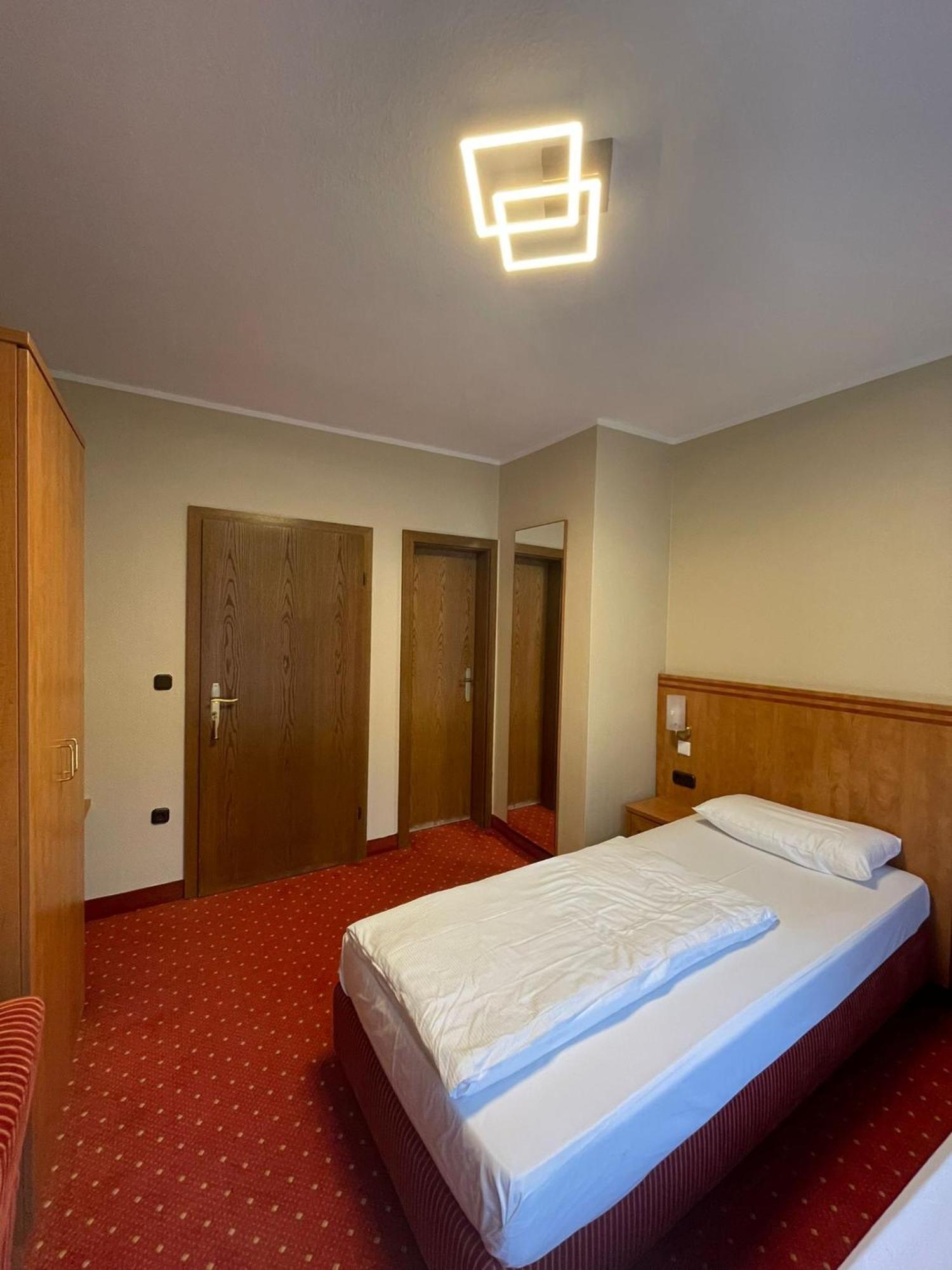 Sun Hotel Essen Ngoại thất bức ảnh