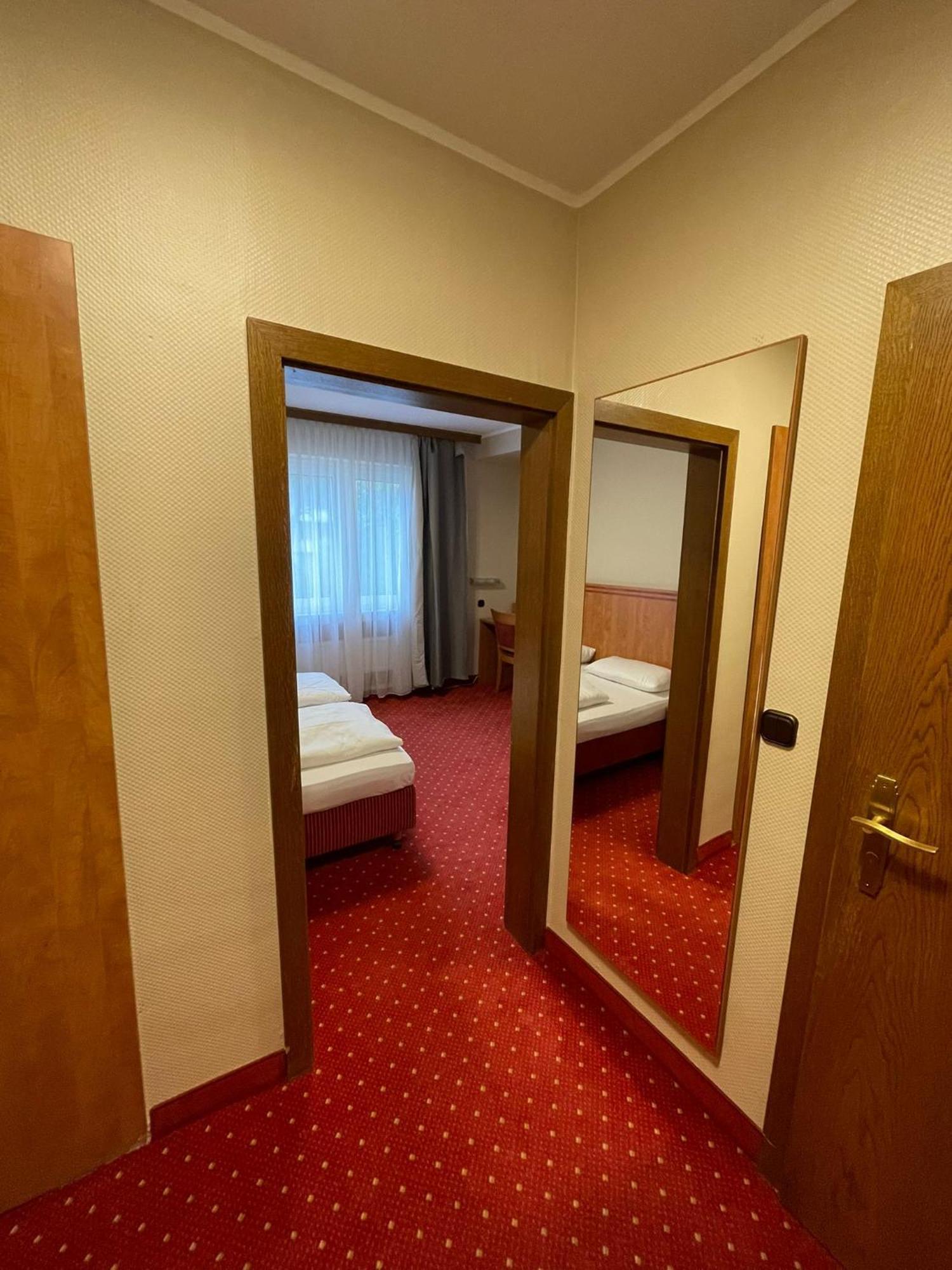 Sun Hotel Essen Ngoại thất bức ảnh